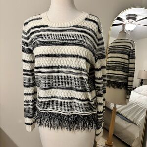Forever 21 Black and White Textured Sweater